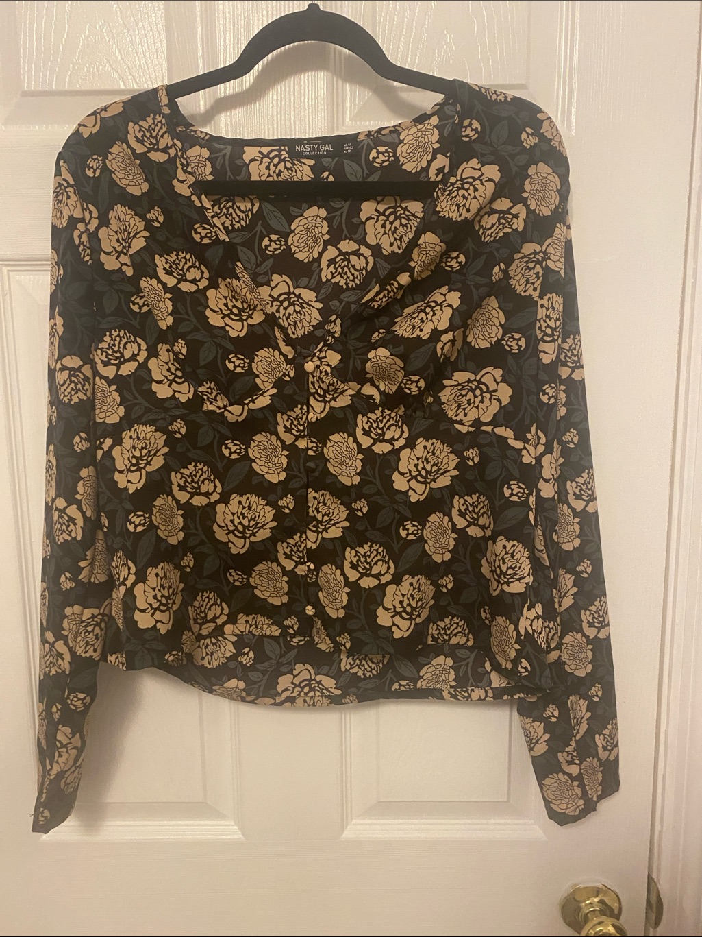 Nasty Gal Black Floral Button-Up Blouse With Beige Blooms